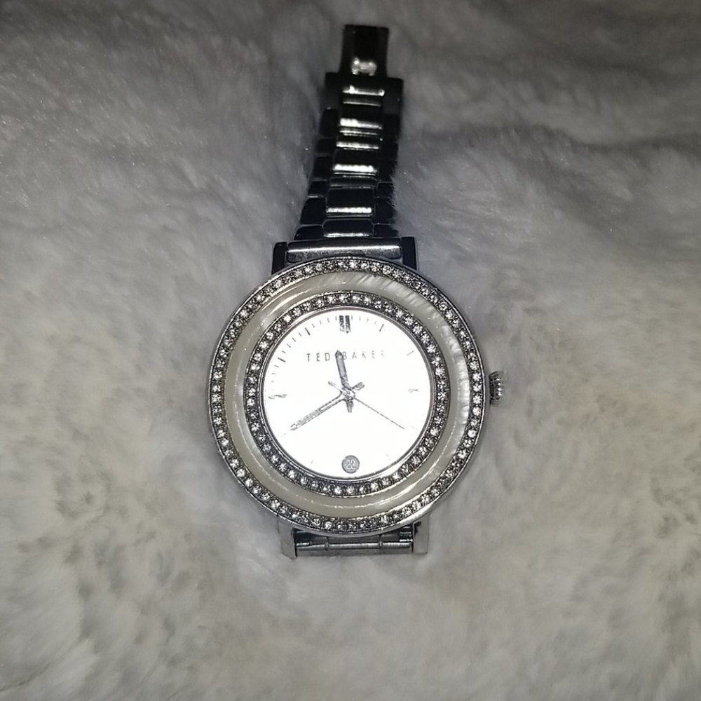 Watch - Picture 2 of 4